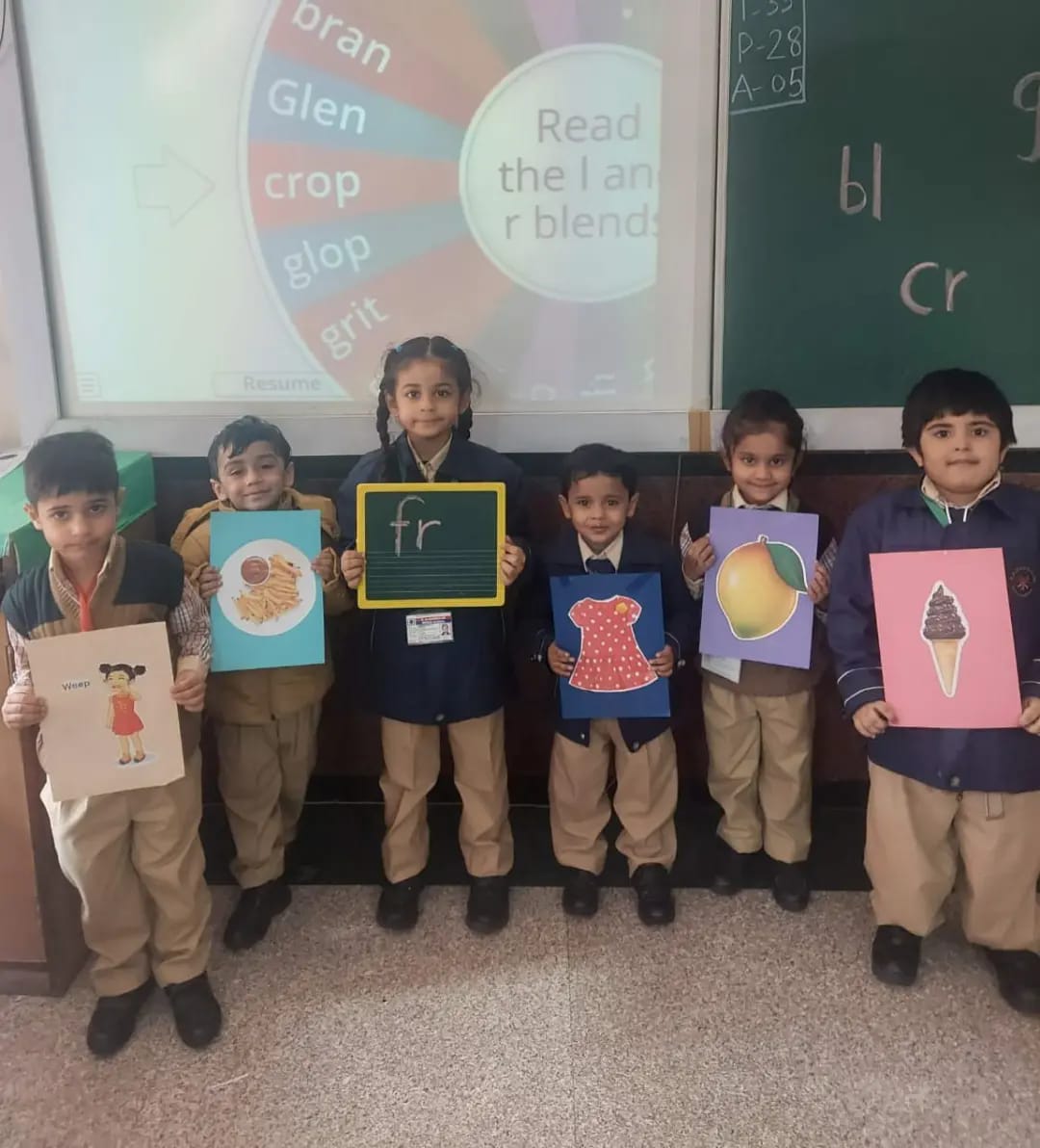 Bagless Day was organized for students of KG class-3