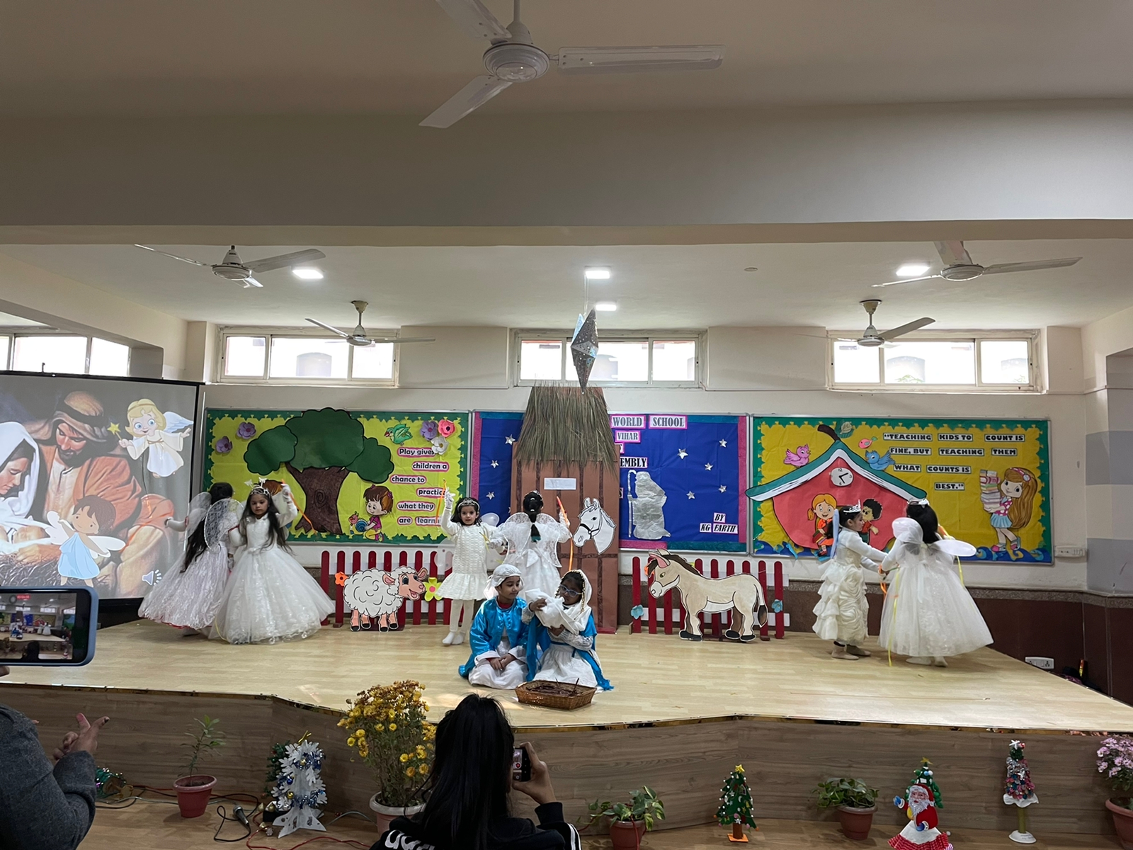 Christmas Celebration in the School-4