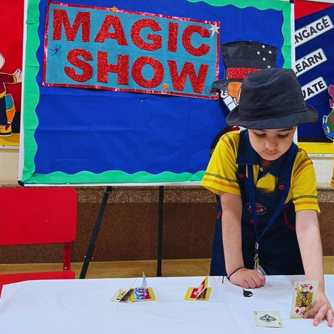 Glimpse of an unforgettable magic show in the School-4